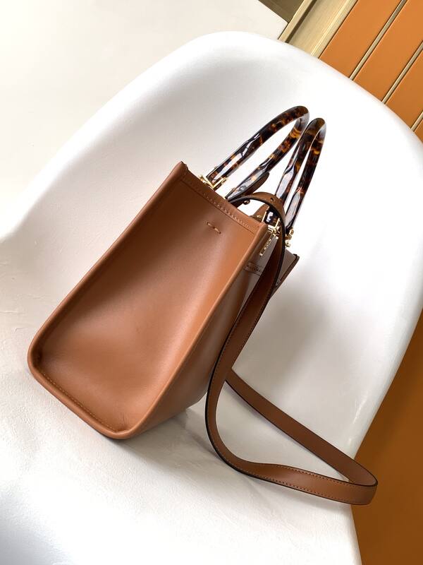 Fendi Brown 25x18x10cm shoulder bag — Premium Replica