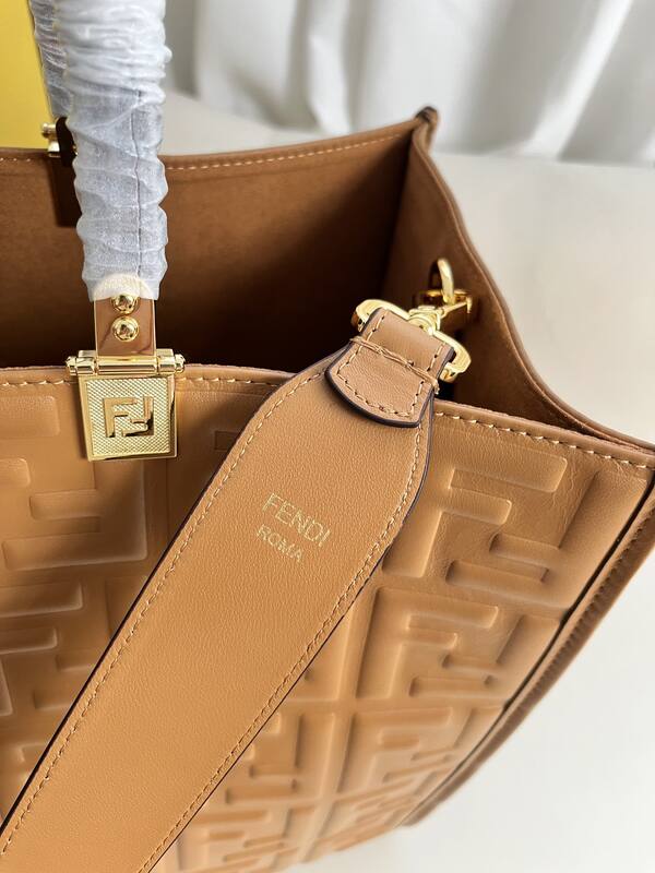 Fendi shoulder bag — Top Quality Replica