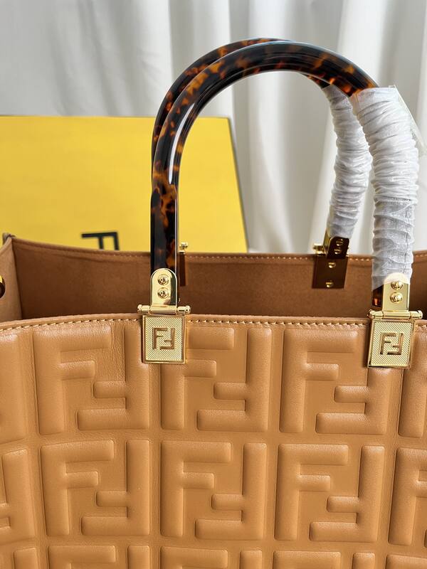 Fendi shoulder bag — Top Quality Replica