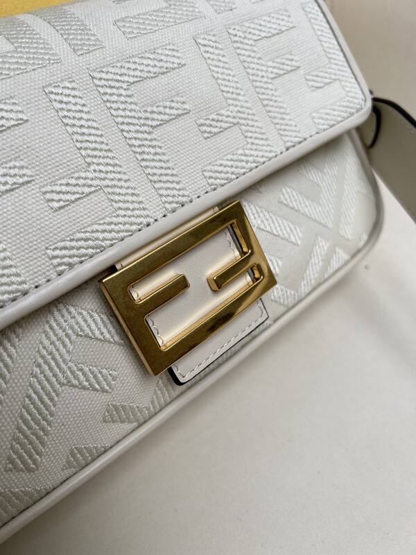 Fendi shoulder bag — 1:1 Replica