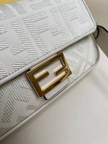 Fendi shoulder bag 1 1 Replica