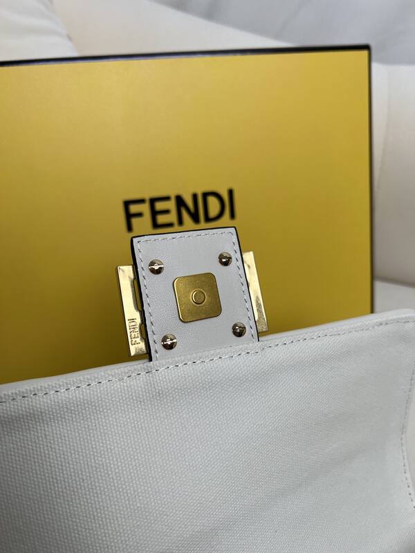 Fendi shoulder bag — 1:1 Replica
