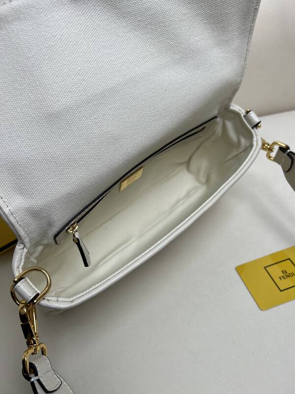 Fendi shoulder bag — 1:1 Replica