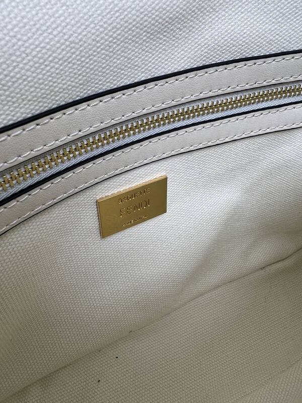 Fendi shoulder bag — 1:1 Replica
