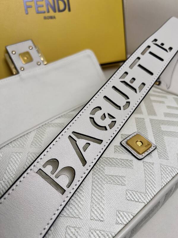 Fendi shoulder bag — 1:1 Replica