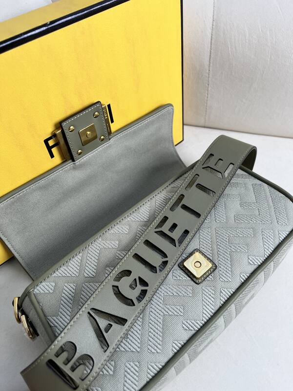Fendi shoulder bag — AAA Quality Replica