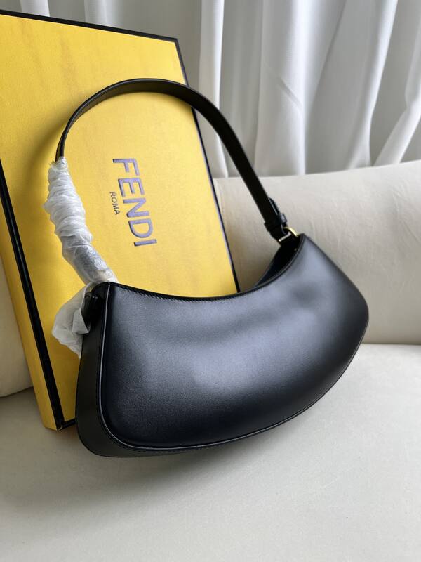 Fendi shoulder bag — Premium Replica