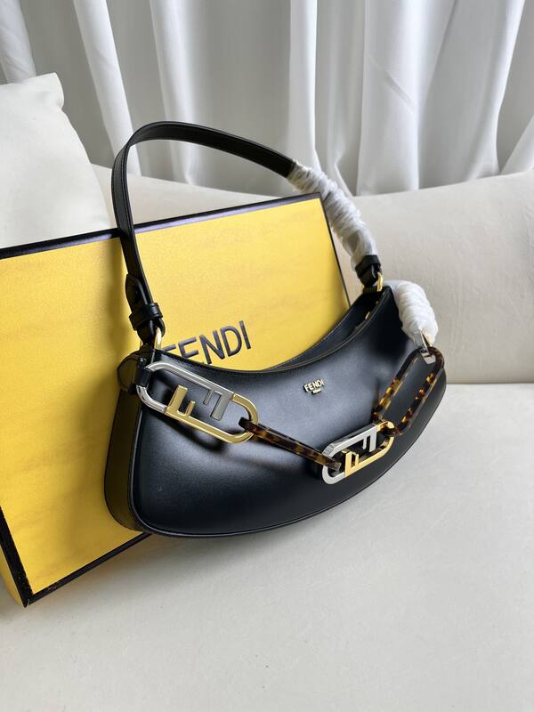 Fendi shoulder bag — Premium Replica