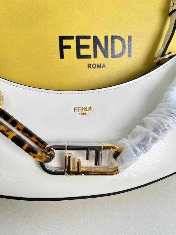 Fendi shoulder bag — 1:1 Replica
