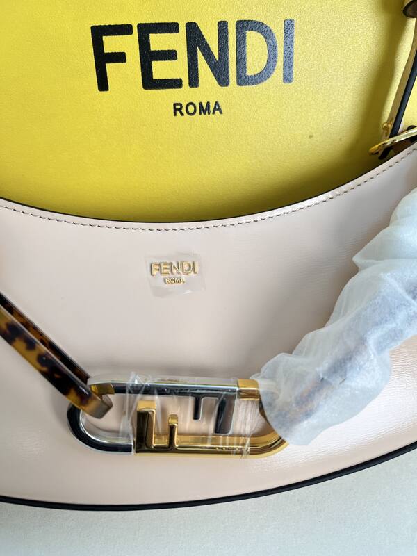 Fendi shoulder bag — Top Quality Replica