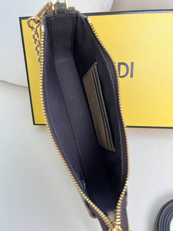 Fendi shoulder bag — Top Quality Replica