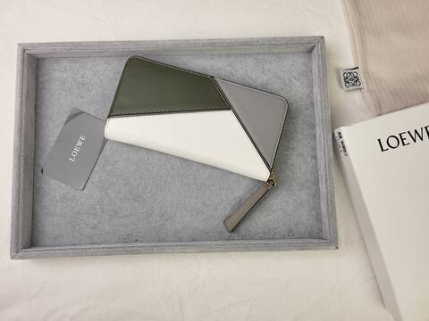 Loewe White shoulder bag Top Quality Replica
