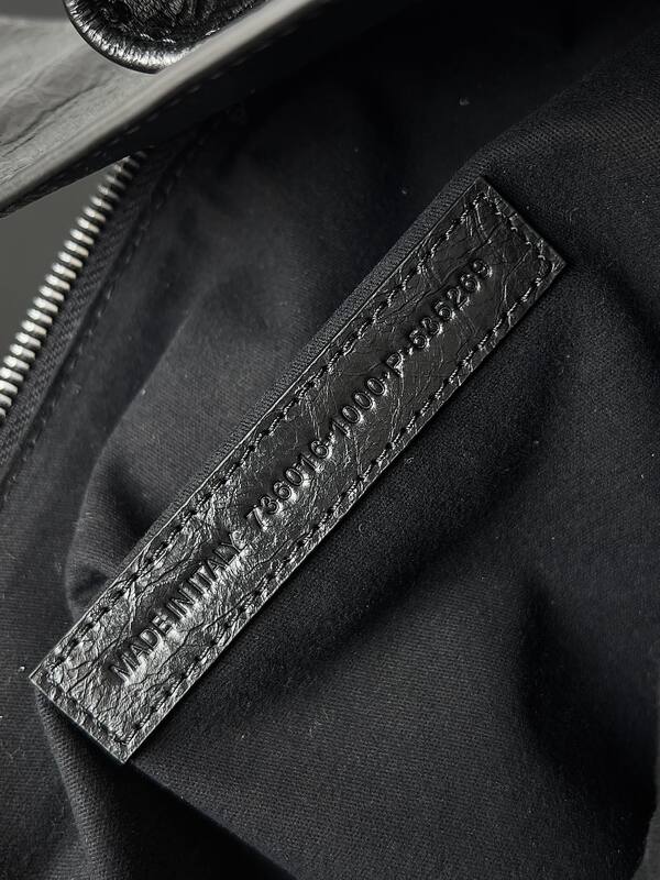 Balenciaga Black 40x30x16cm shoulder bag — 1:1 Replica