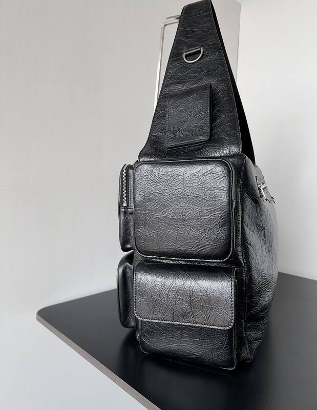 Balenciaga Black 40x30x16cm shoulder bag — 1:1 Replica