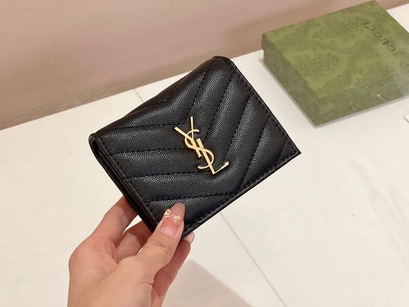 Yves Saint Laurent Black evening — AAA Quality Replica