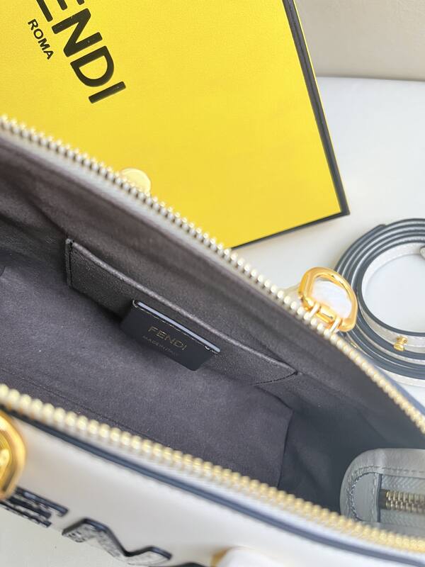 Fendi shoulder bag — Top Quality Replica