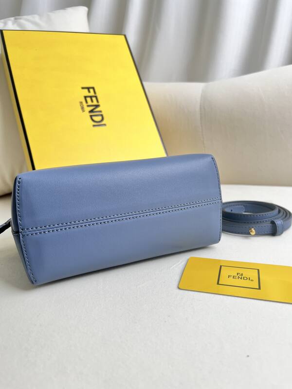 Fendi shoulder bag — AAA Quality Replica