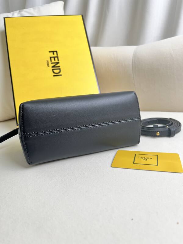 Fendi shoulder bag — Premium Replica