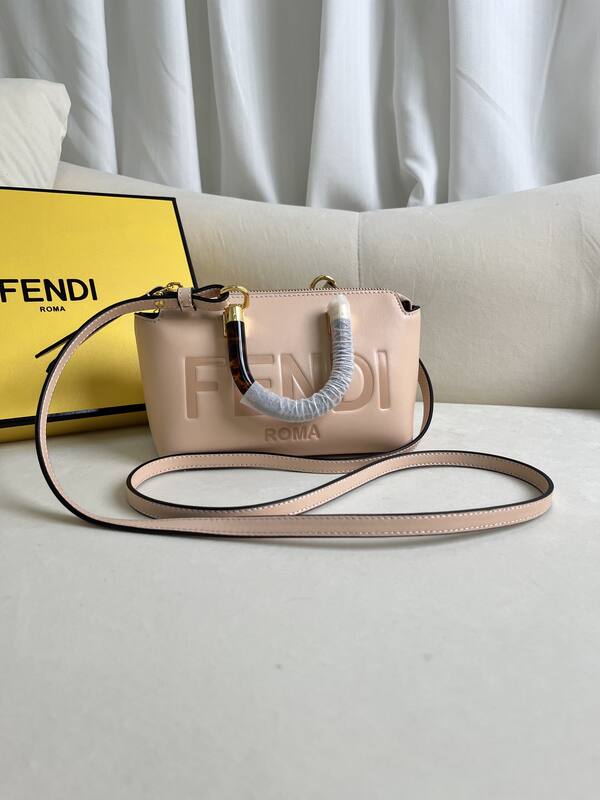 Fendi shoulder bag — 1:1 Replica