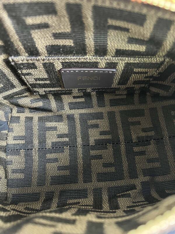 Fendi shoulder bag — 1:1 Replica