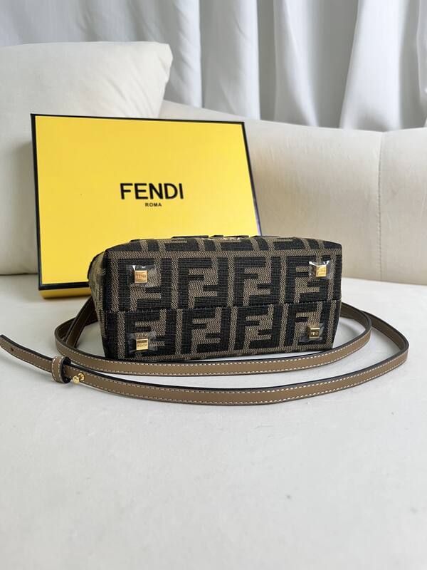 Fendi shoulder bag — AAA Quality Replica