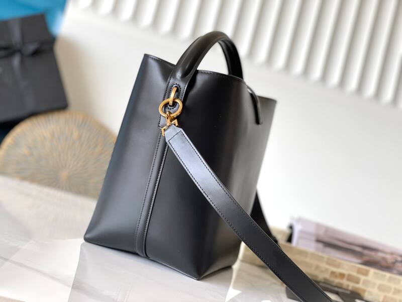 Saint Laurent everyday — 1:1 Replica
