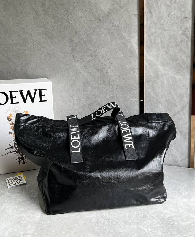 Loewe Black shoulder bag — Top Quality Replica