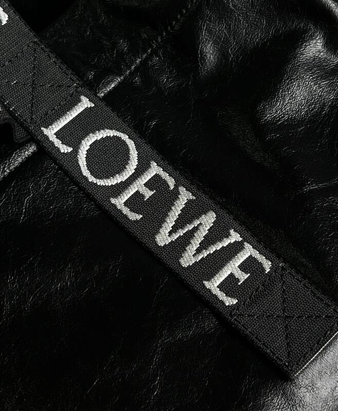 Loewe Black shoulder bag — Top Quality Replica