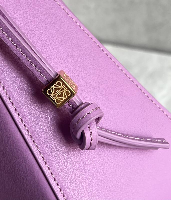 Loewe Calfskin 25x18x10cm shoulder bag — 1:1 Replica