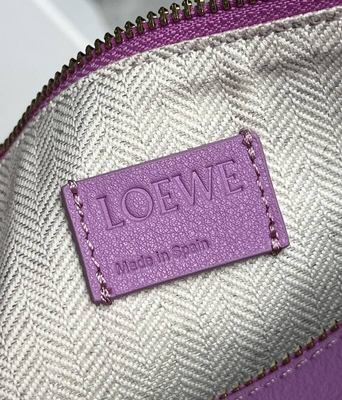 Loewe Calfskin 25x18x10cm shoulder bag — 1:1 Replica