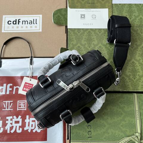 Gucci GG embossed duffle Black travel 1 1 Replica