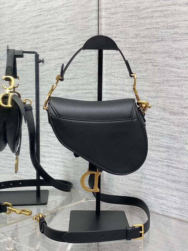 Dior Saddle Black shoulder — Top Quality Replica