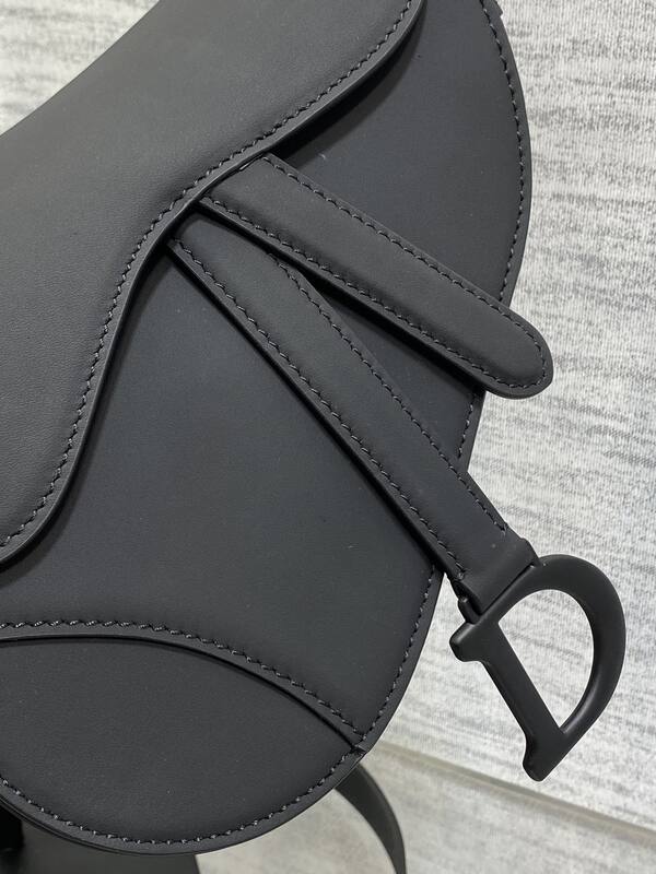 Dior Saddle Black shoulder — Premium Replica