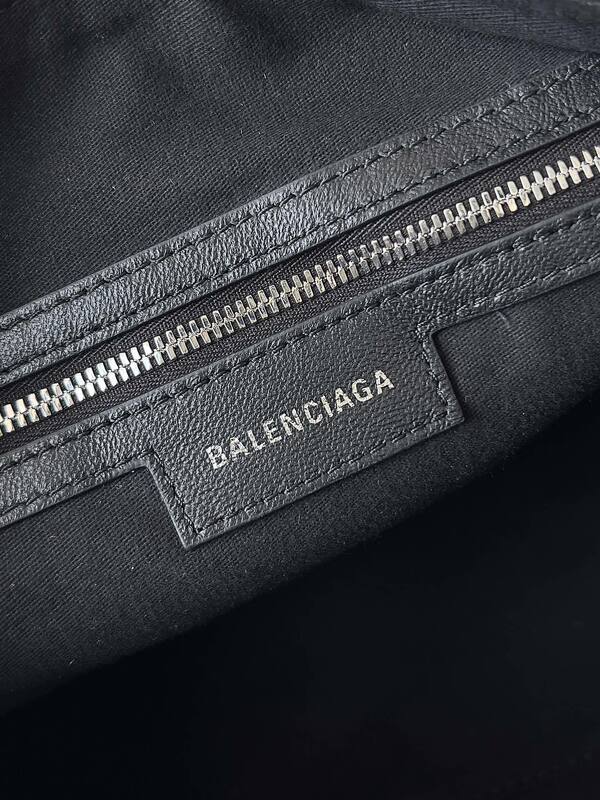 Balenciaga Le Cagole Black shoulder bag — Top Quality Replica