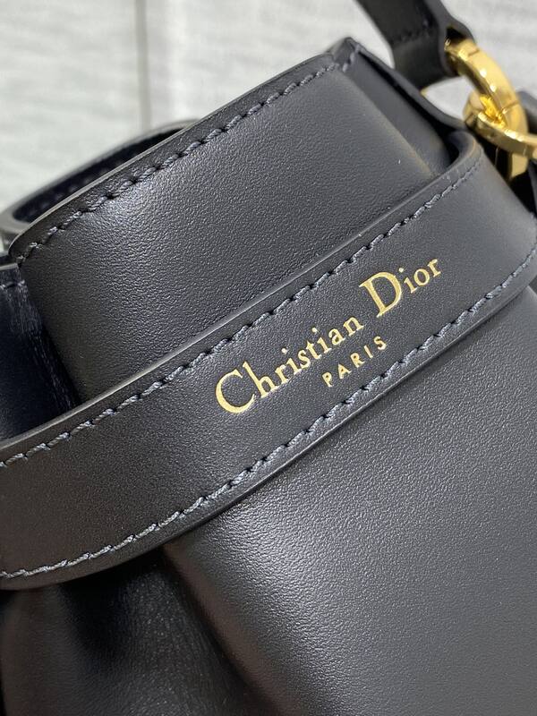 Dior CD Signature Bucket Bag Black shoulder — Premium Replica