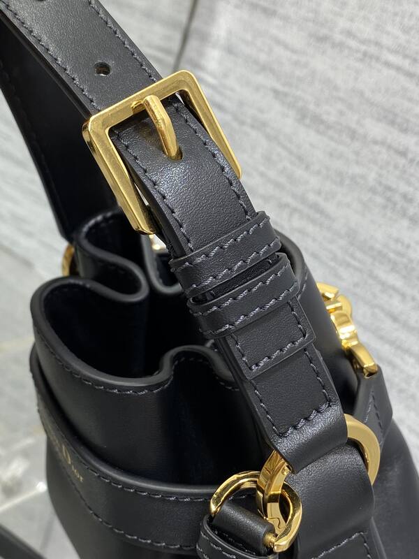 Dior CD Signature Bucket Bag Black shoulder — Premium Replica