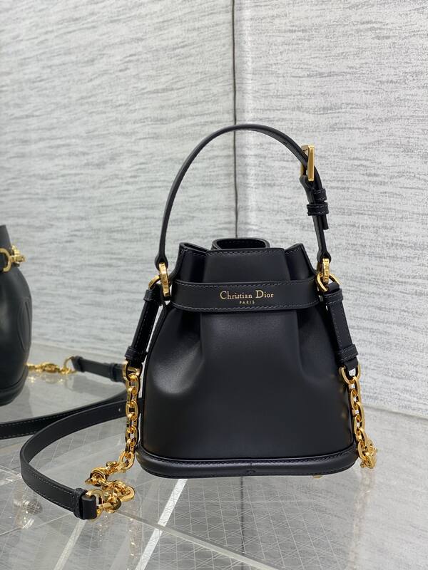 Dior CD Signature Bucket Bag Black shoulder — Premium Replica