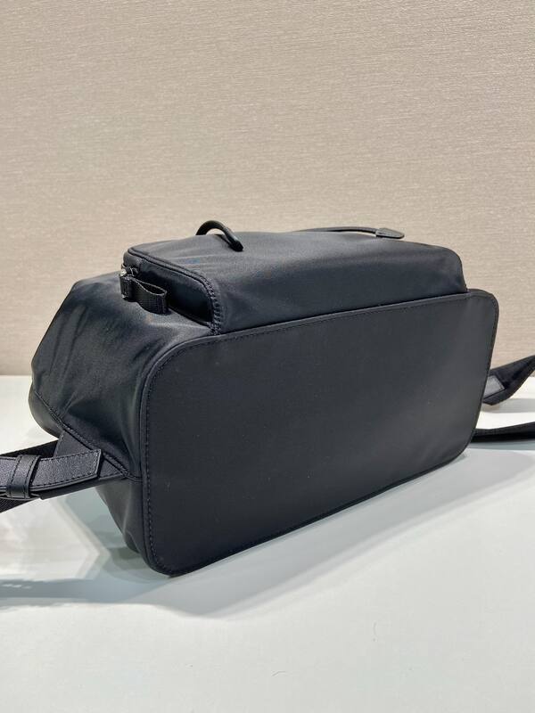 Prada Black shoulder bag — Top Quality Replica