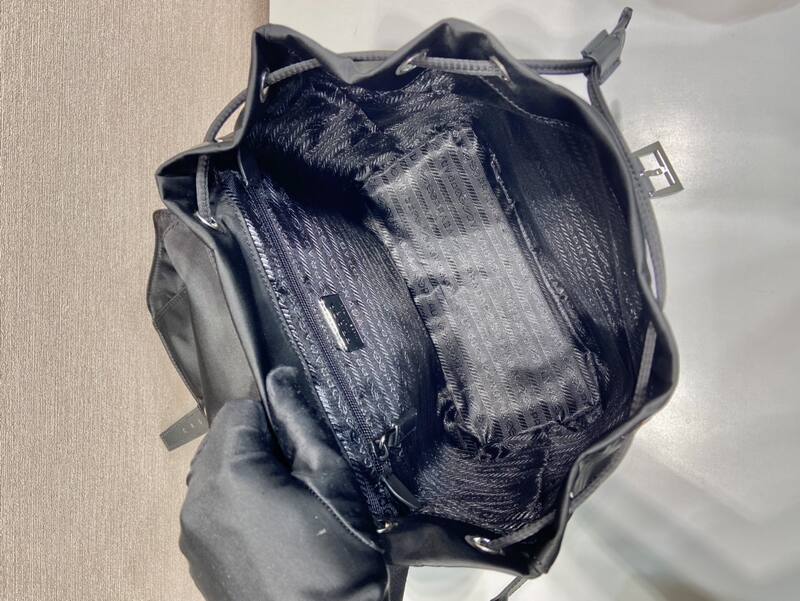 Prada Black shoulder bag — Top Quality Replica