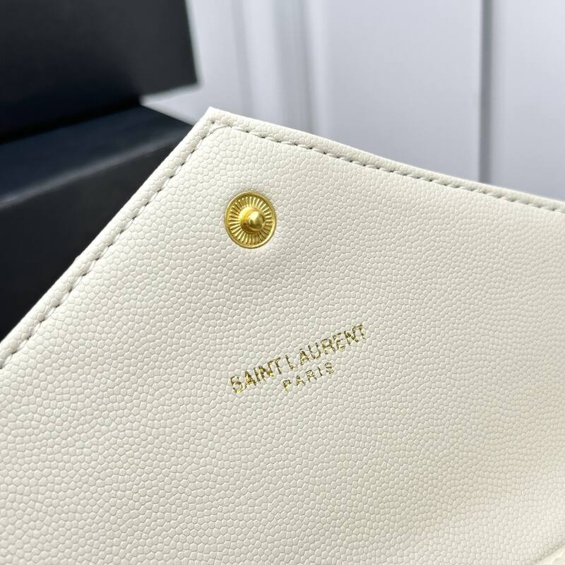 Saint Laurent Envelope Wallet on Chain Cream 22x15x6cm crossbody — Top Quality Replica