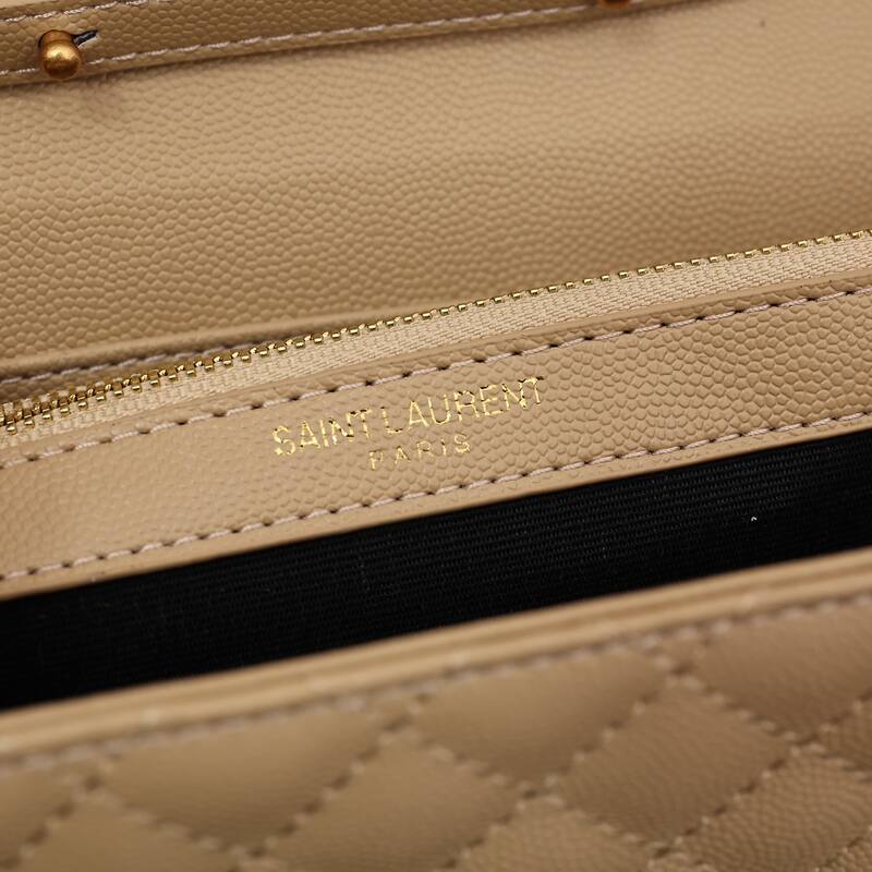 Saint Laurent Envelope Chain Wallet Beige 22x15x6cm crossbody — Premium Replica