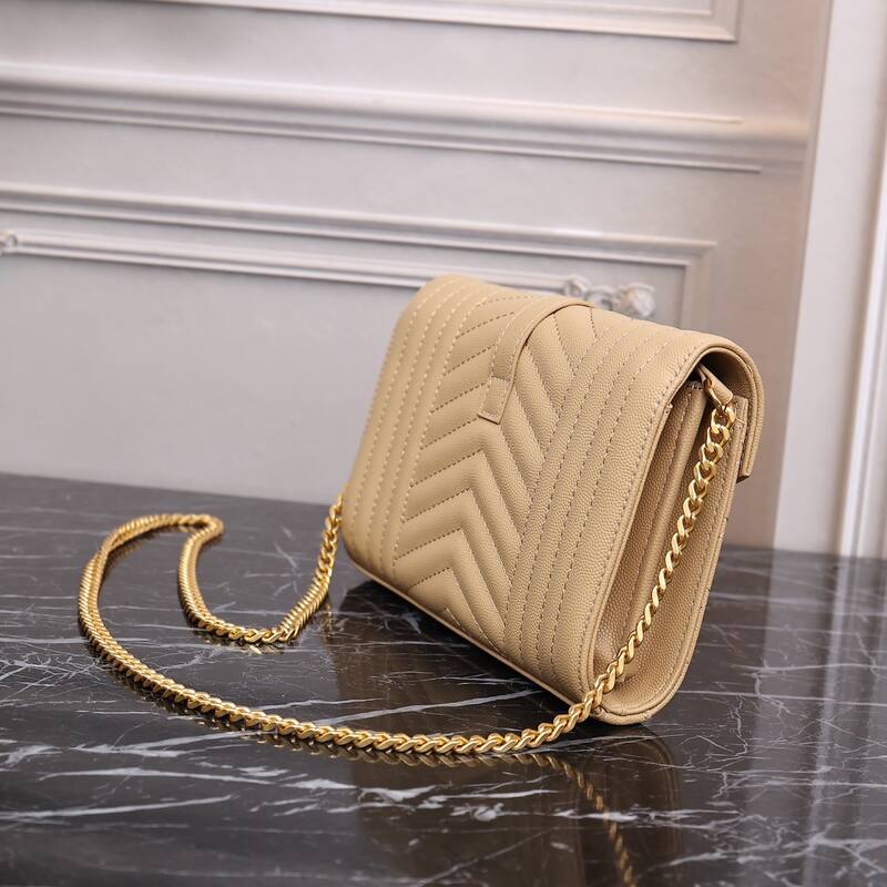 Saint Laurent Envelope Chain Wallet Beige 22x15x6cm crossbody — Premium Replica