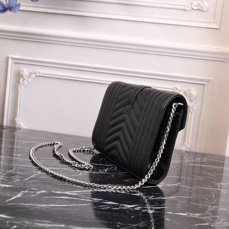 YSL LouLou Black 22x15x6cm crossbody — 1:1 Replica