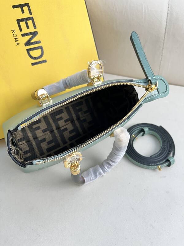Fendi shoulder bag — Premium Replica