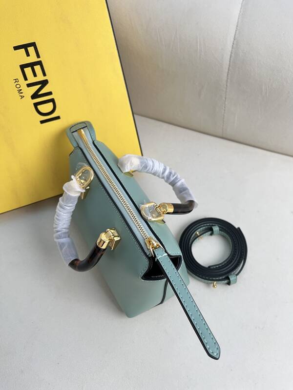 Fendi shoulder bag — Premium Replica