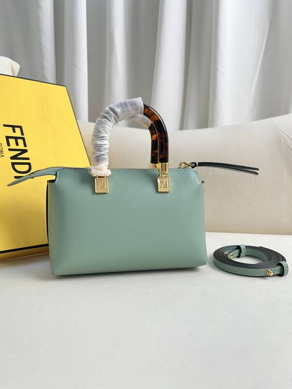 Fendi shoulder bag — Premium Replica