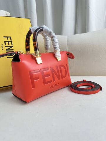 Fendi shoulder bag Top Quality Replica