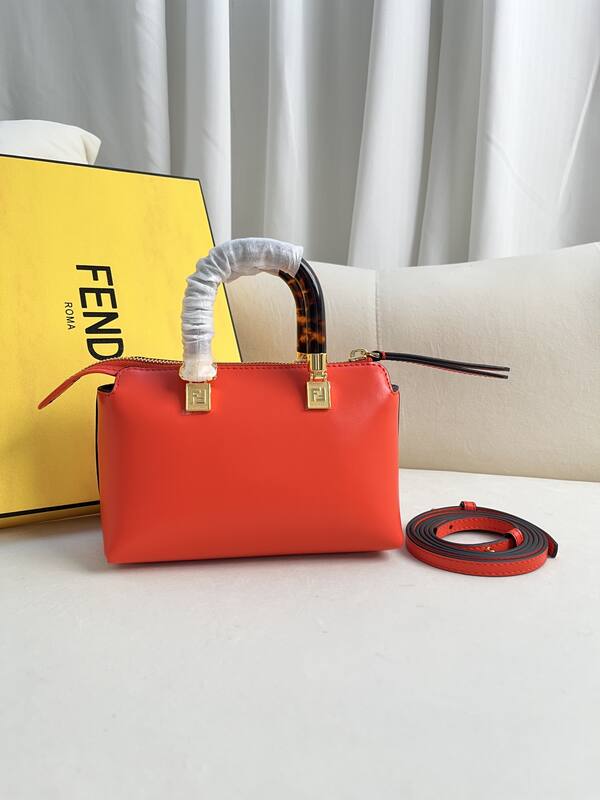Fendi shoulder bag — Top Quality Replica