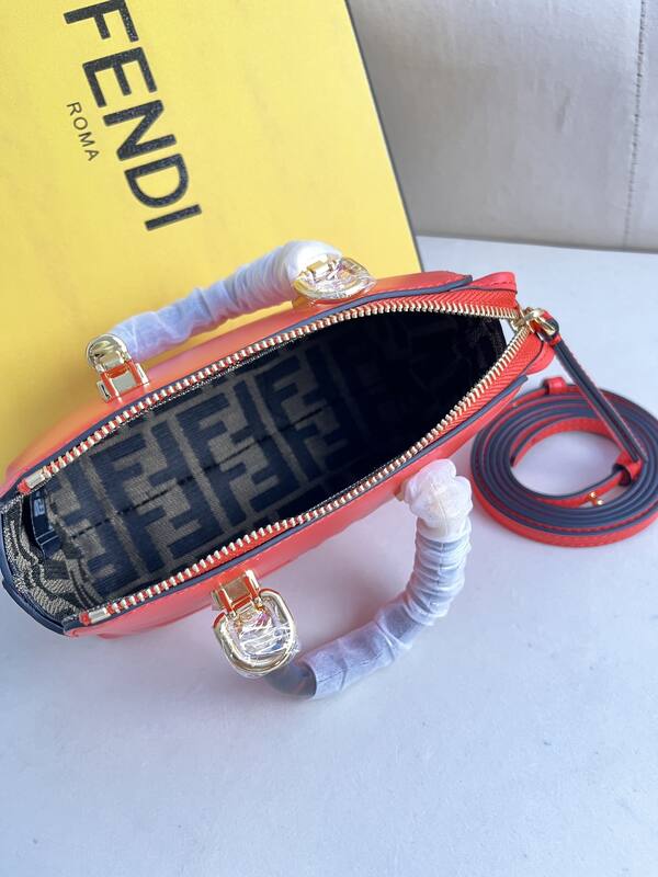 Fendi shoulder bag — Top Quality Replica
