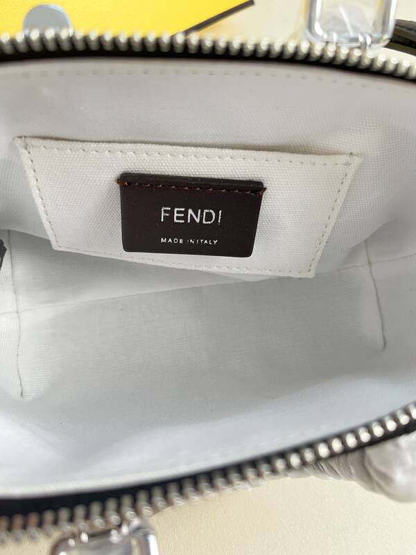 Fendi shoulder bag — AAA Quality Replica